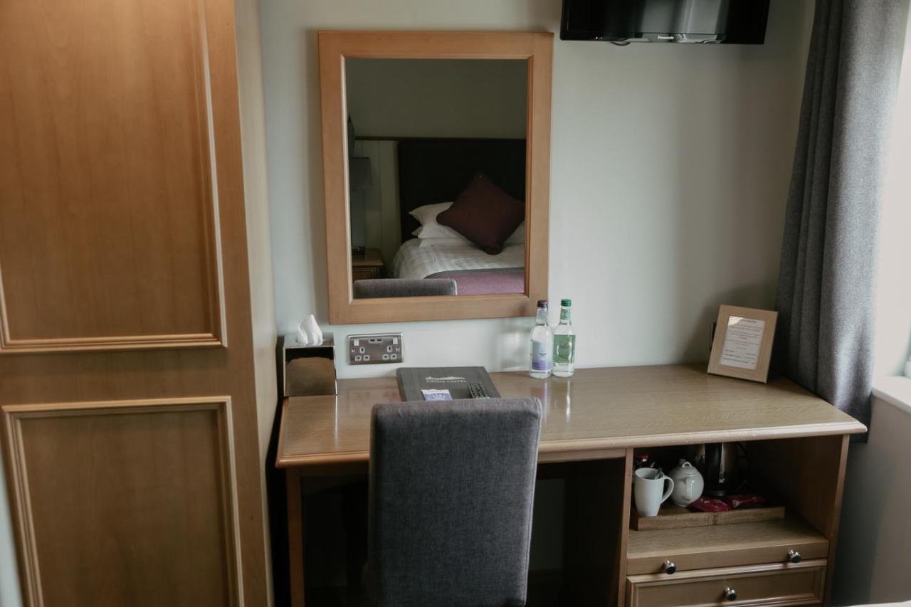 St. Davids Cross Hotel Buitenkant foto