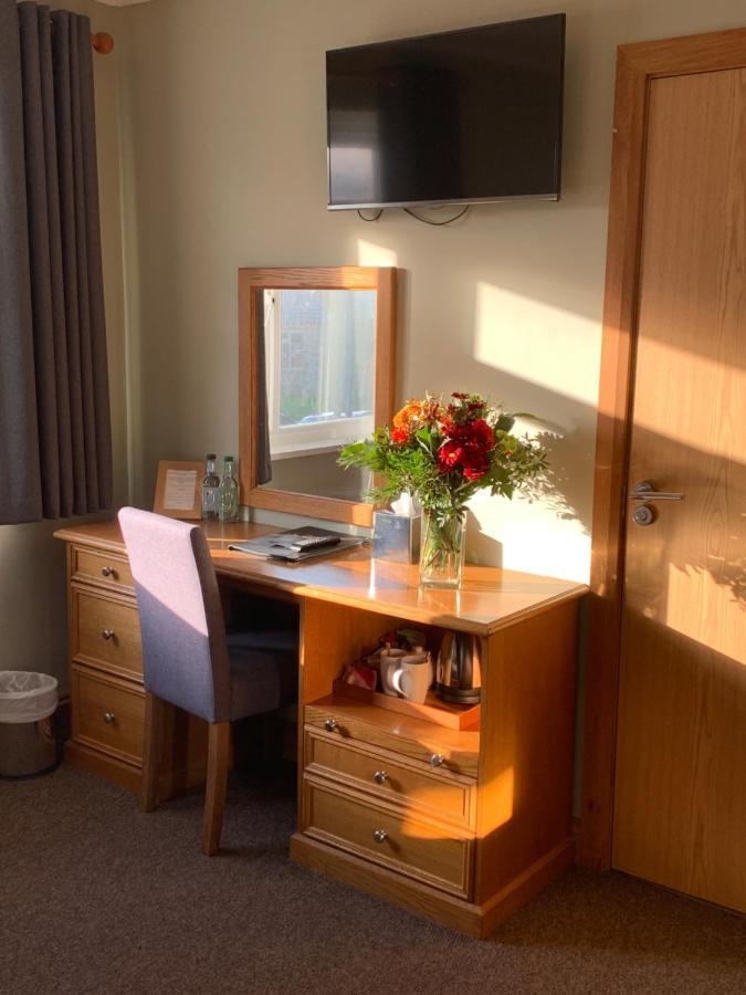St. Davids Cross Hotel Buitenkant foto
