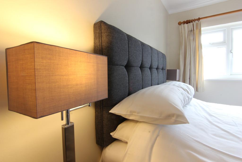 St. Davids Cross Hotel Buitenkant foto